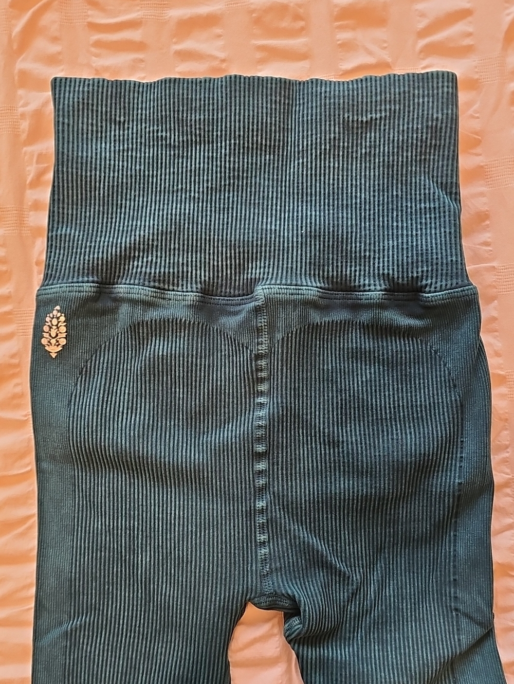 NWOT Movement by Free People XS Ribbed High-Waist Cropped Teal Leggings